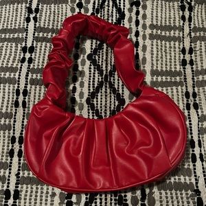 minimalist ruched bag